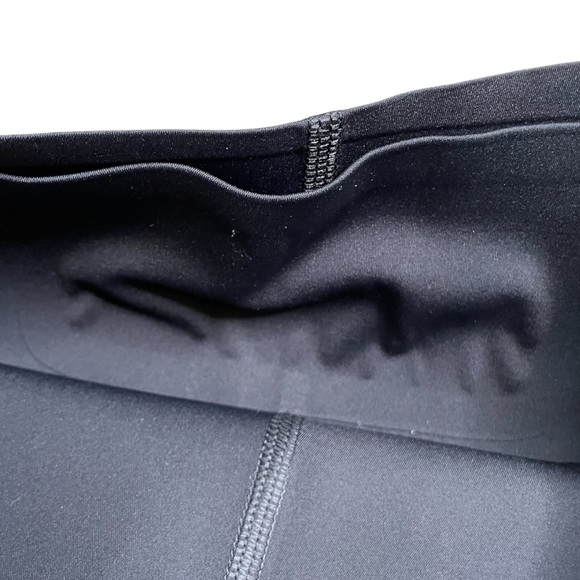 PINK Victoria’s Secret Black Bike Shorts Small - Picture 4 of 5